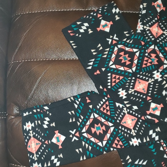 💘3 for $10💘 NWOT Juniors Leggings - Picture 3 of 4